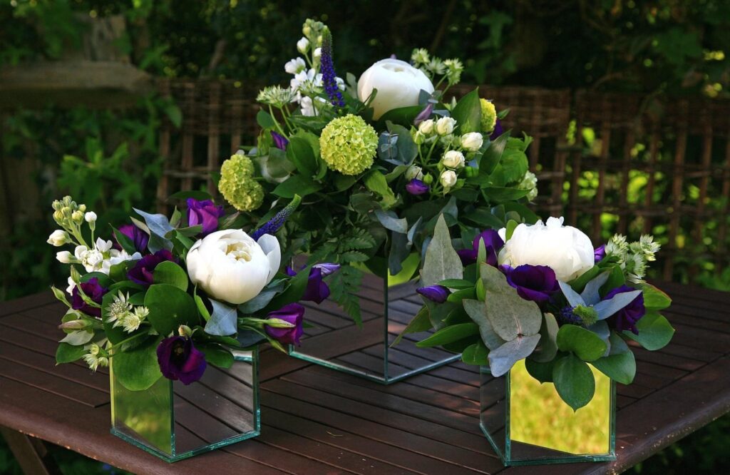 Elegant Floral Wallpaper with Peonies, Lisianthus & Hydrangeas