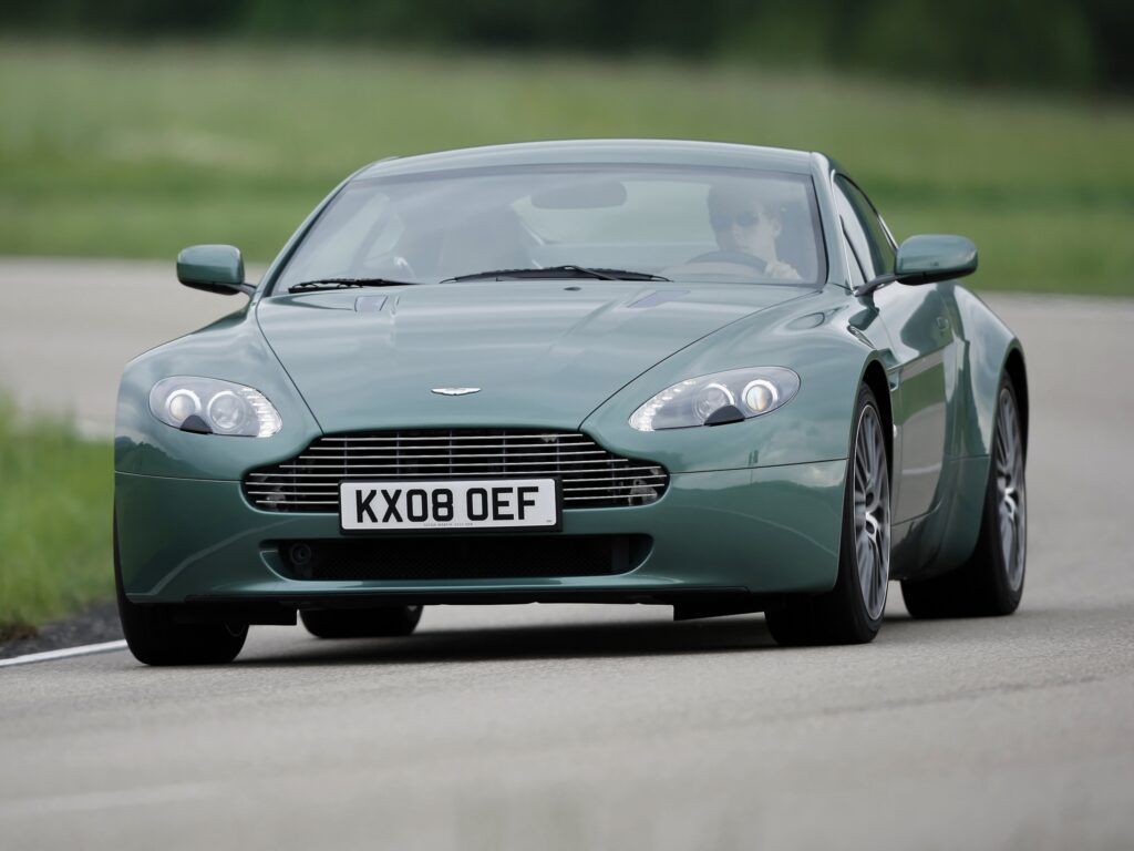 Elegant Green 2008 Aston Martin V8 Vantage Wallpaper – Iconic Style