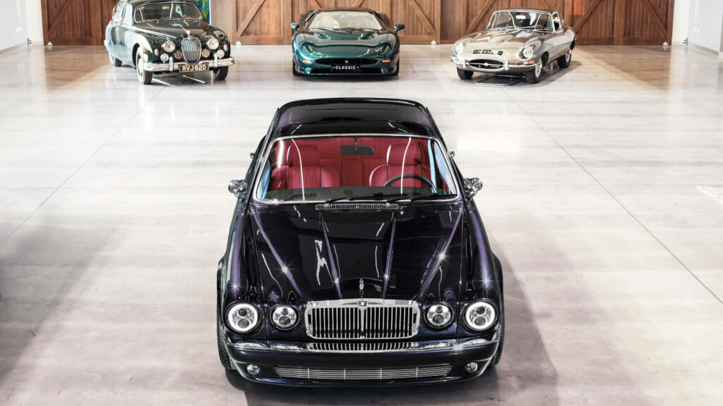 Elegant Jaguar Cars Wallpaper: Timeless Design & Luxury Detailing