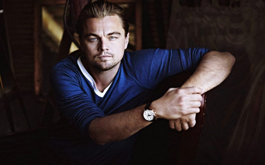 Elegant Leonardo DiCaprio Wallpaper: Casual Style & Timeless Charm