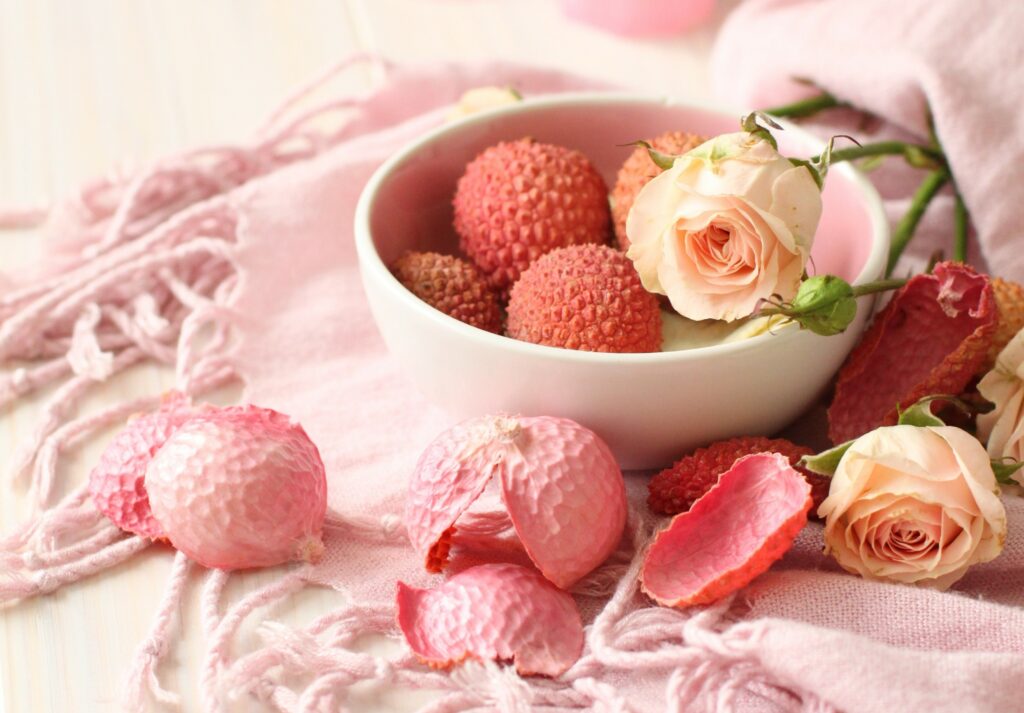 Elegant Lychee and Pink Roses Wallpaper for Charming Background
