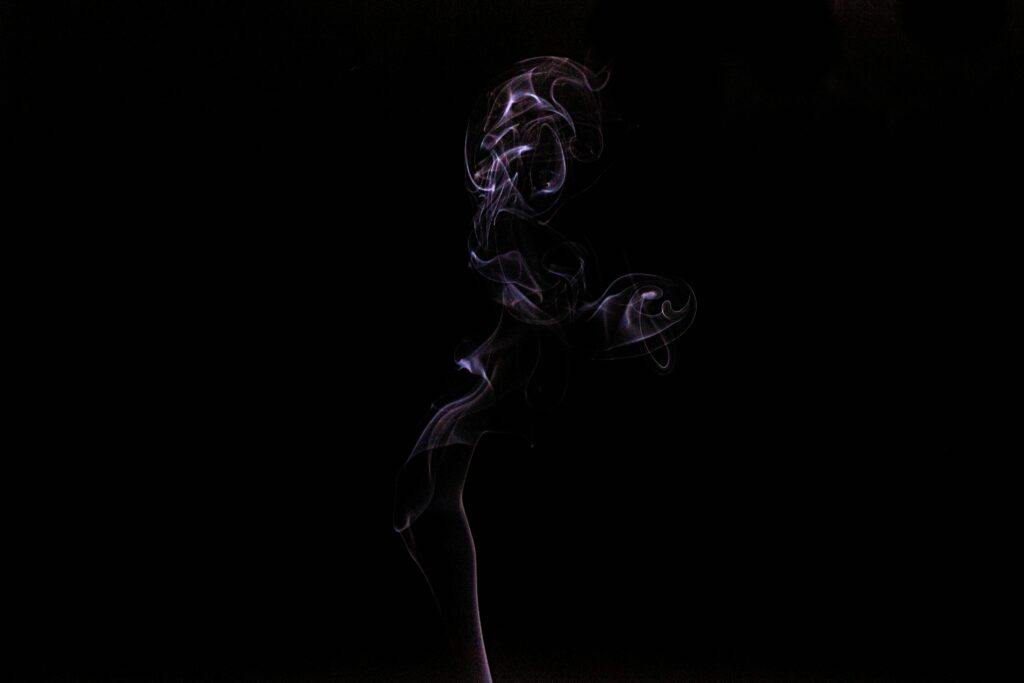 Elegant Smoke Swirl Wallpaper on Black Background | 5999x3999