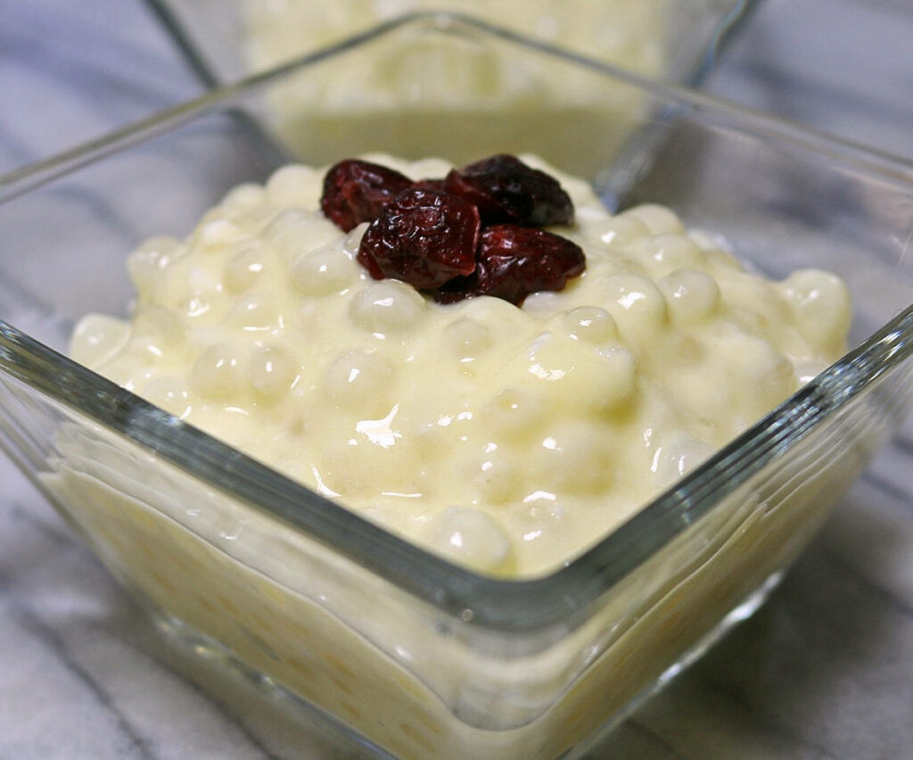 Elegant Tapioca Pudding Dessert with Pomegranate Seeds - Wallpaper