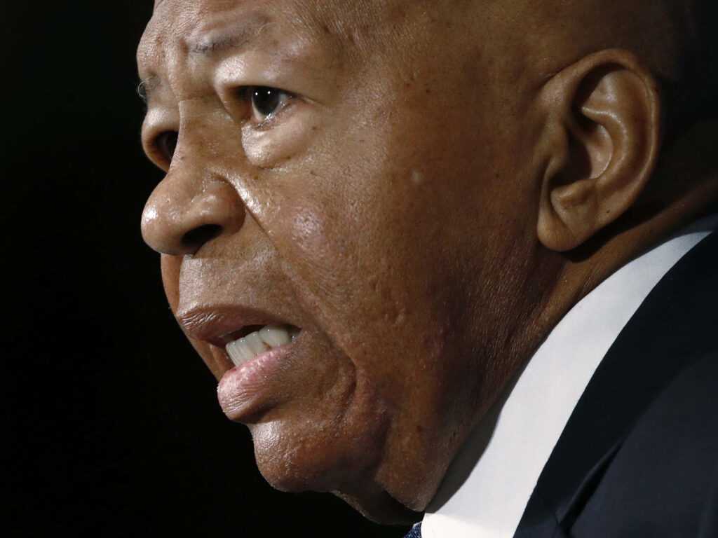 Close-up portrait of Elijah Cummings with dramatic lighting highlighting leadership and resilience Wallpaper