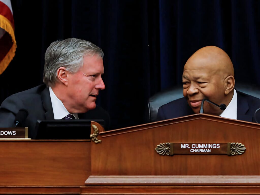 U.S. Representatives Elijah Cummings and Mark Meadows in bipartisan discussion at House Oversight hearing Wallpaper