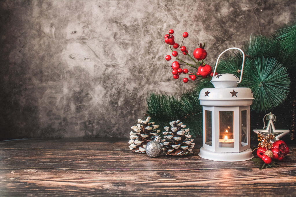 Merry and Minimal: Embrace the Festive Spirit with a Serene Christmas Snapshot Wallpaper