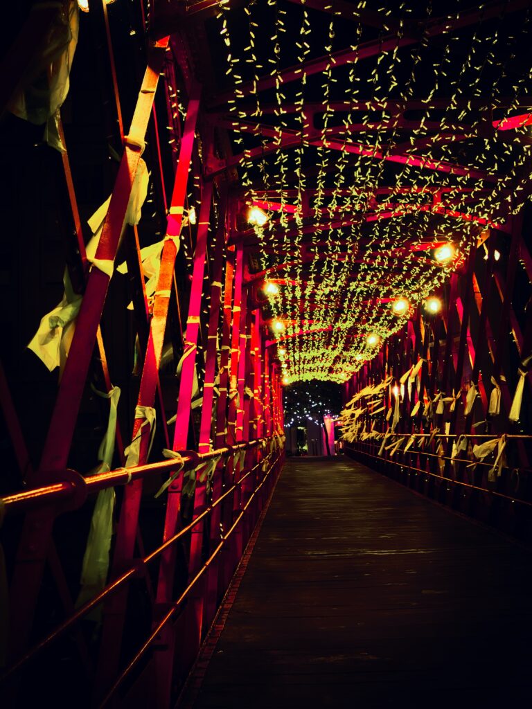 Enchanting Bridge Wallpaper: Vibrant Lights & Magical Atmosphere
