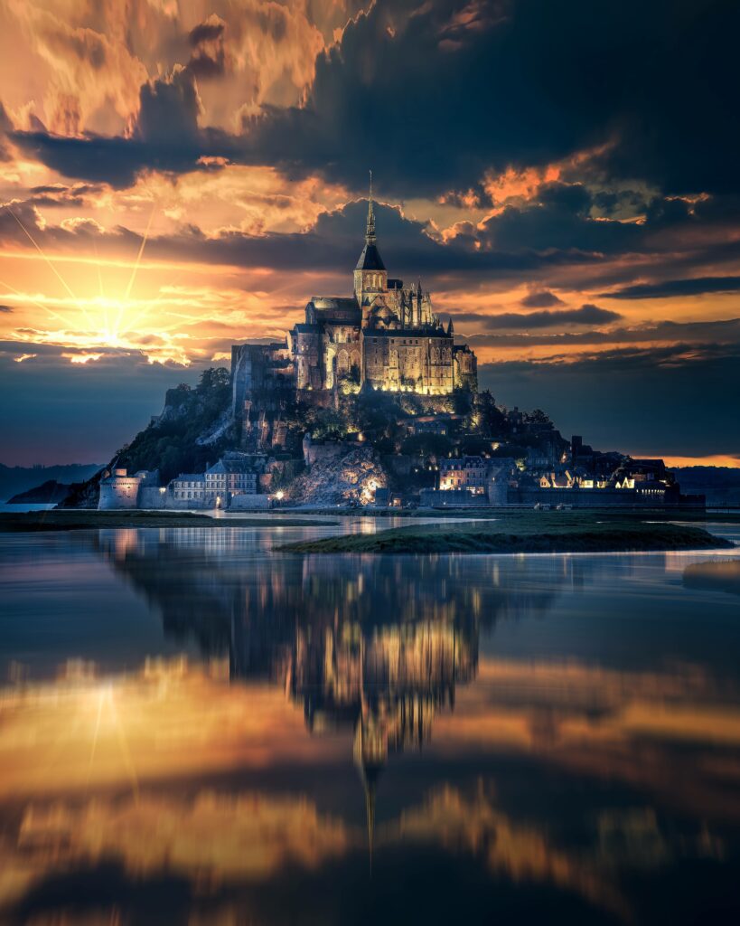 Enchanting Mont-Saint-Michel Sunset Wallpaper Background