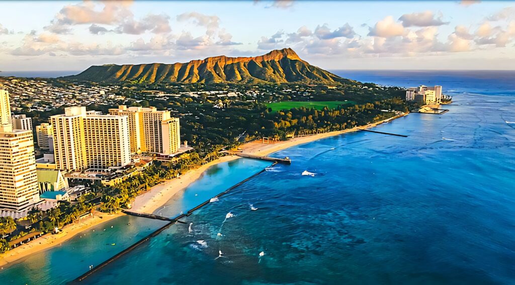 Enchanting Oahu Wallpaper: Golden Hour Beach and Coastal Beauty