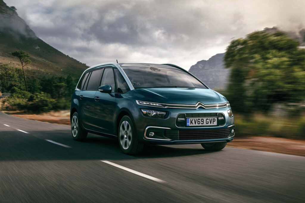 Stunning Citroën Wallpaper: Explore Countryside Adventures in Style