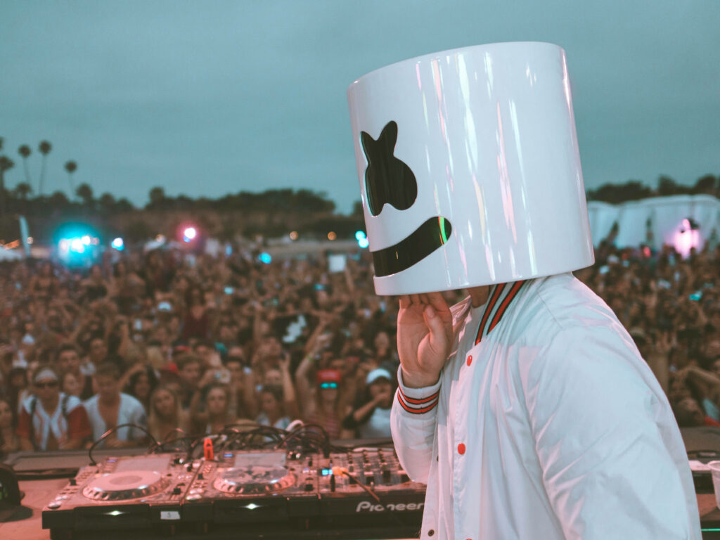 Euphoric Energy: Marshmello 4k Concert Snapshot with Enthusiastic Fans Wallpaper