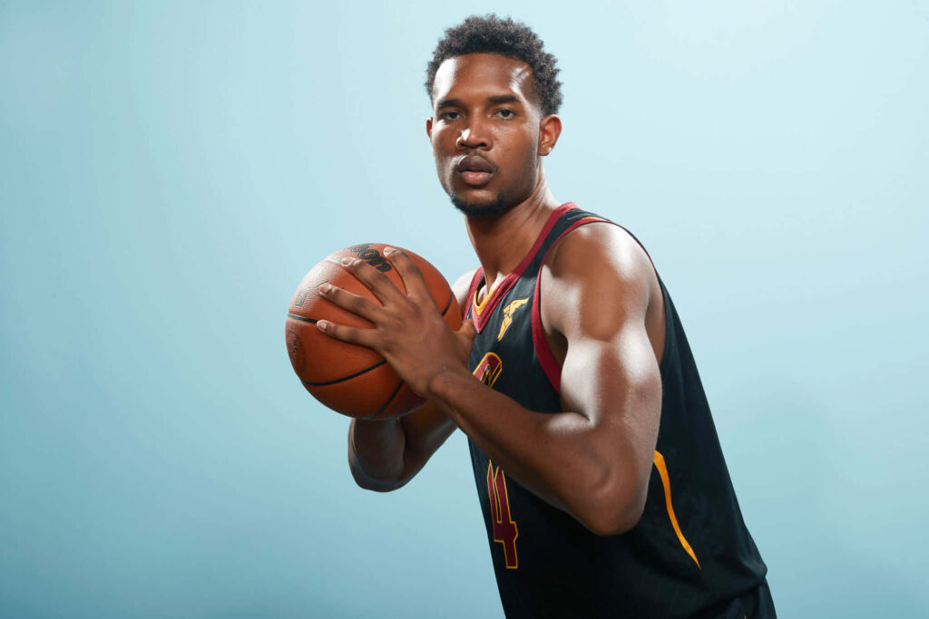 Evan Mobley Cleveland Cavaliers ready to play basketball athletic build focused determination Wallpaper
