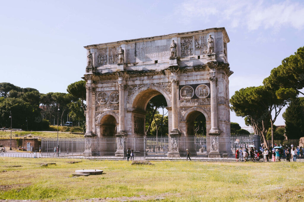 Arch of Constantine in Rome: Scenic People Wallpaper Background