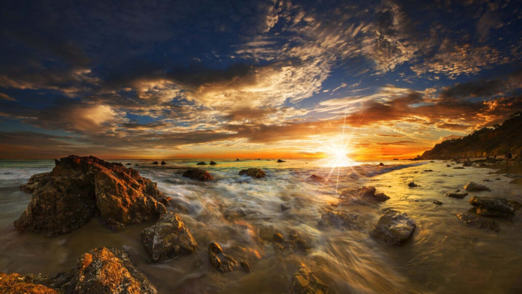 Glamorous Vista: Exquisite 1440p Capture of Carbon Beach, Malibu California Wallpaper