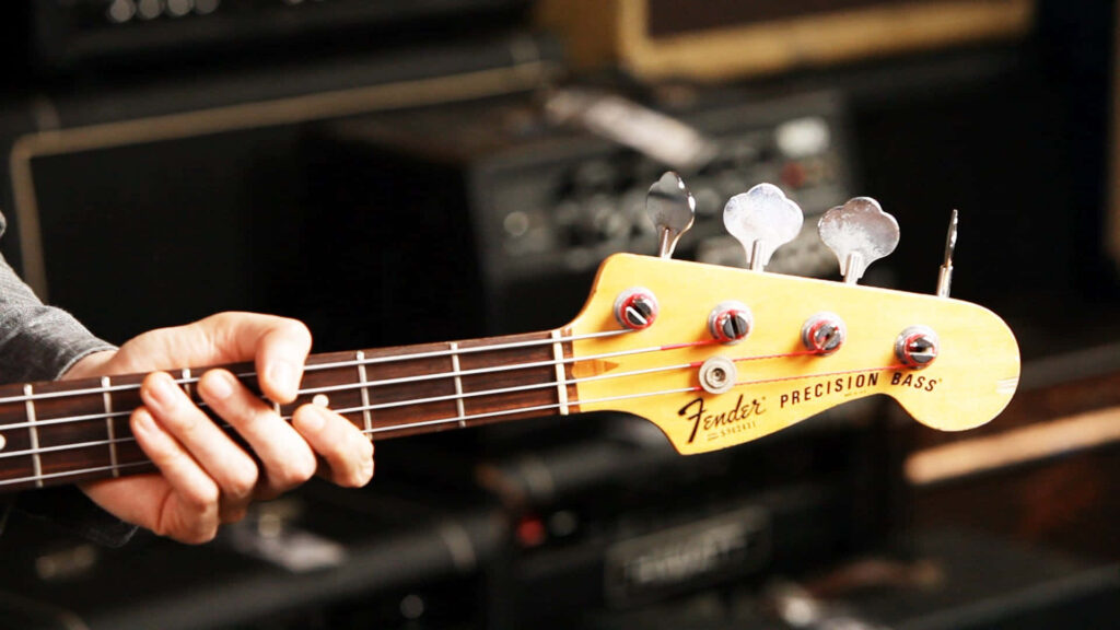 Fender Precision Bass Neck & Headstock Wallpaper – Vintage Vibe