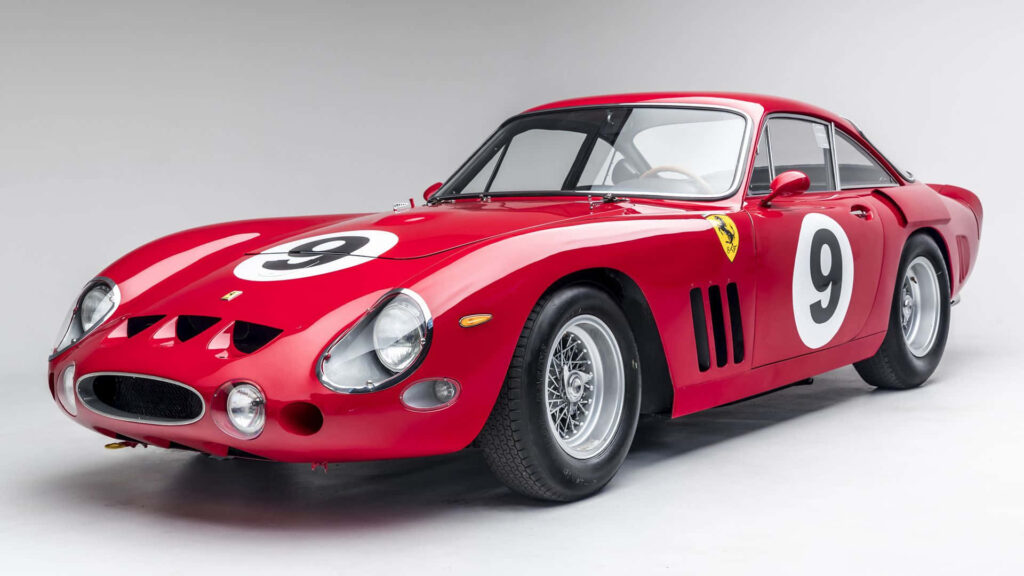 Ferrari 330 GTO Berlinetta: Enthralling Speed on Display Wallpaper
