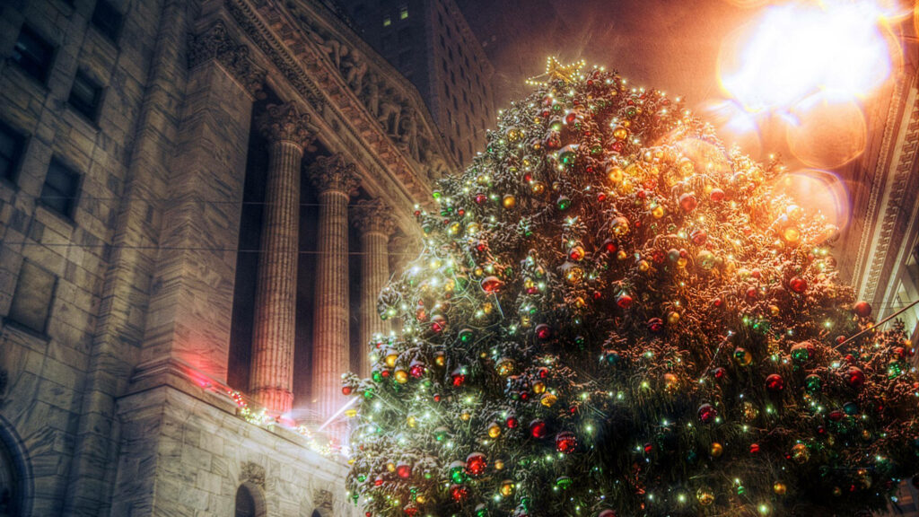 Festive 4K Wallpaper: Colorful Christmas Tree & Majestic Architecture