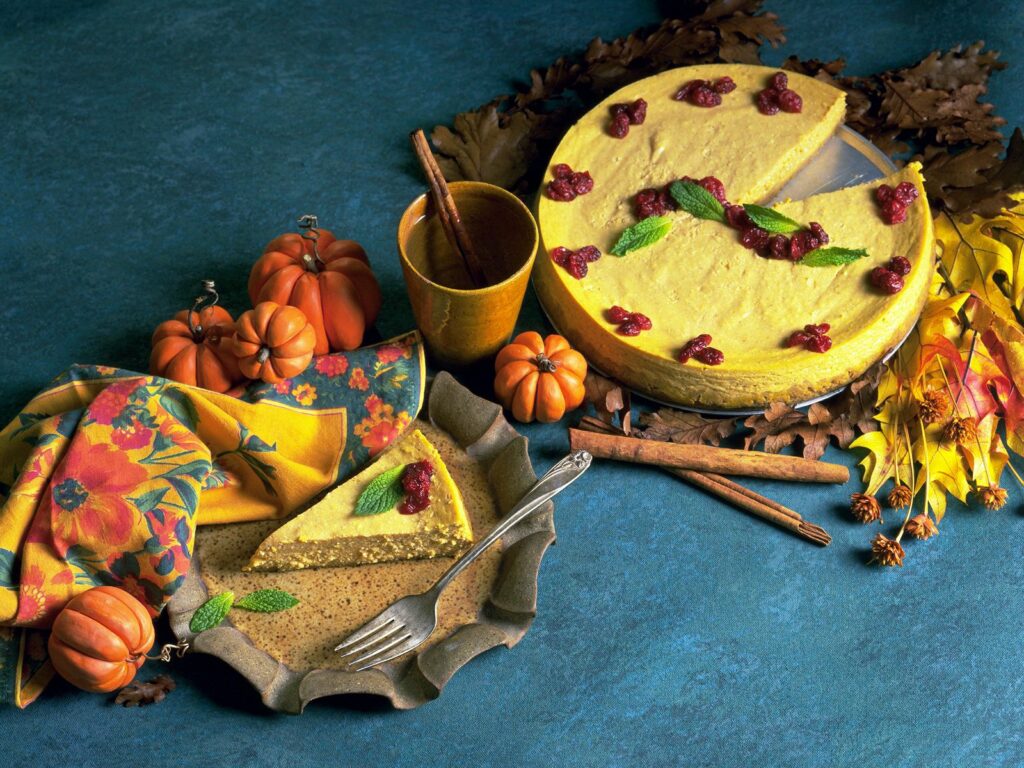 Festive Cake Wallpaper: Autumn Decor with Cranberries and Pumpkins