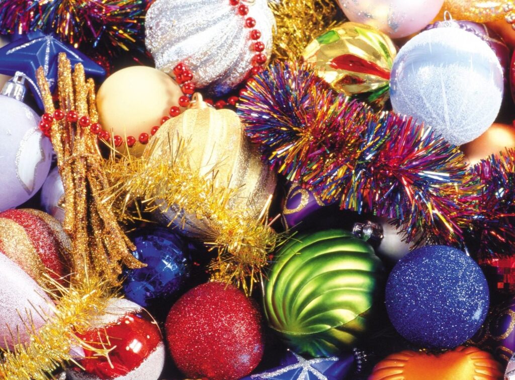  Festive Christmas Decorations Wallpaper: Joyful Baubles & Tinsel