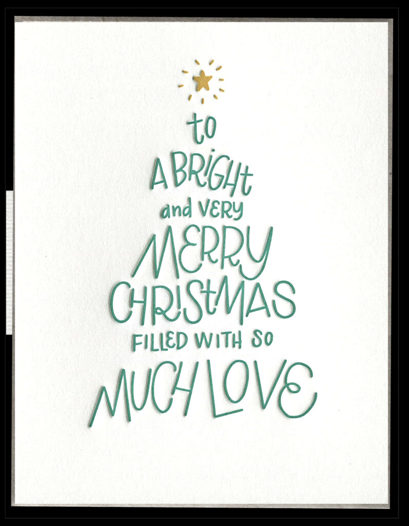 Festive Christmas Tree Wallpaper: Merry & Love-Filled Design
