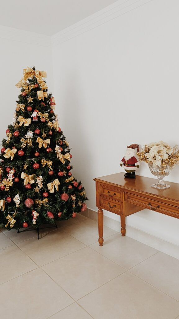Festive Christmas Wallpaper: Spruce Tree & Holiday Decor Scene