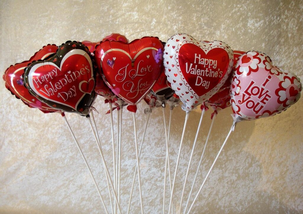 Romantic Heart-Shaped Balloons Valentine's Day Wallpaper Background