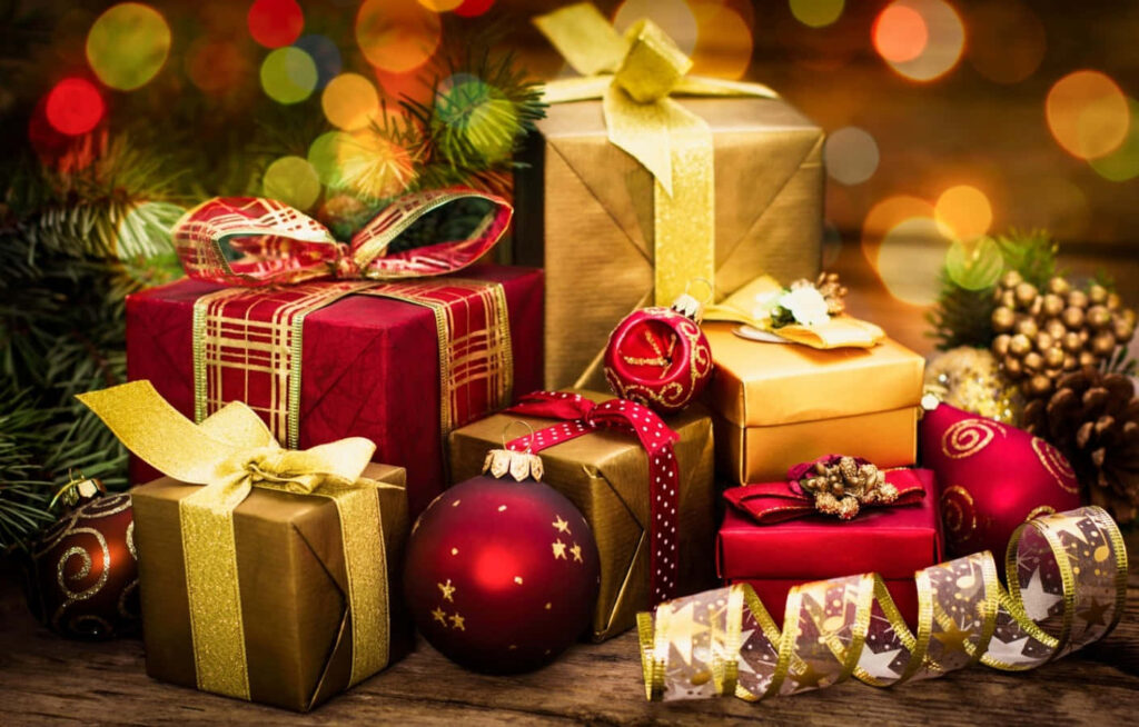 Cozy Christmas Wallpaper: Wrapped Gifts & Sparkling Baubles