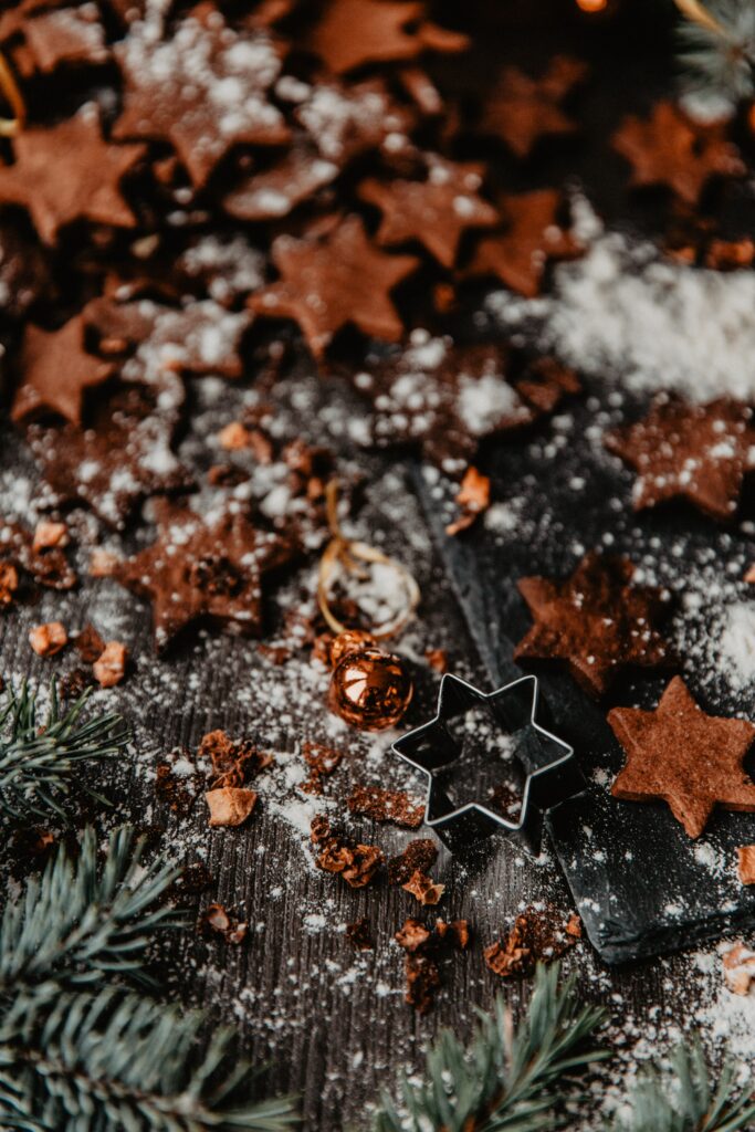 Festive Wallpaper: Star-Shaped Cookies & Holiday Decorations