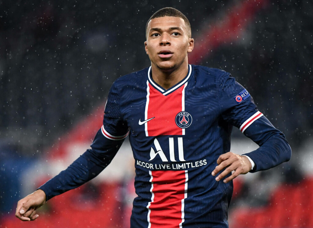 Magnificent Mbappe: A Striking 4k Wallpaper of PSG's Star Forward in All Accor Live Jersey