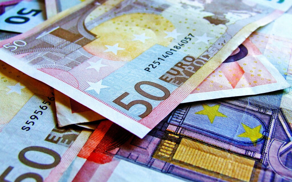 Fifty Euro Banknotes: A Wealthy Affair Captured in QHD Wallpaper