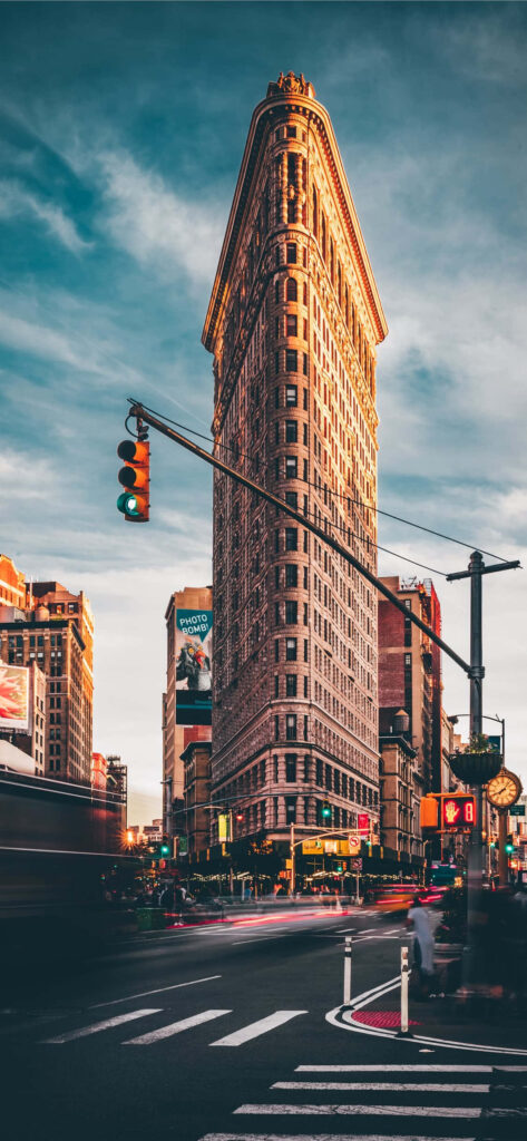 Stunning Flatiron Building Wallpaper: Vibrant NYC Skyline & Sky