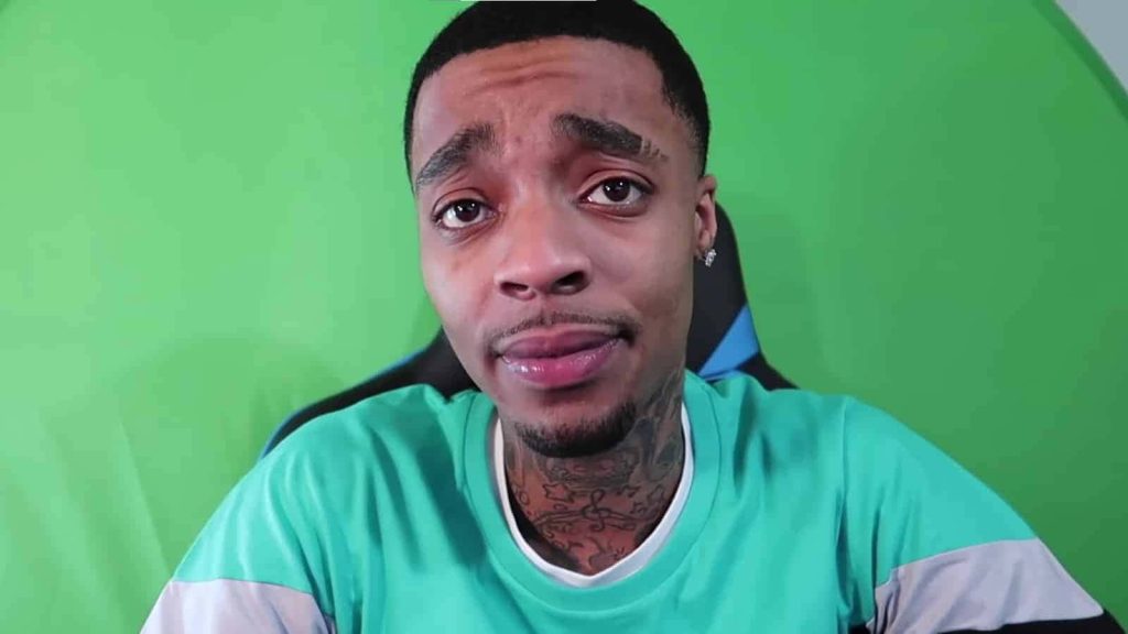 FlightReacts signature reaction close-up turquoise shirt green screen wallpaper fans favorite