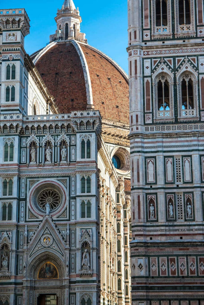 Florence Cathedral Wallpaper: Stunning Gothic Architecture Under Blue Sky