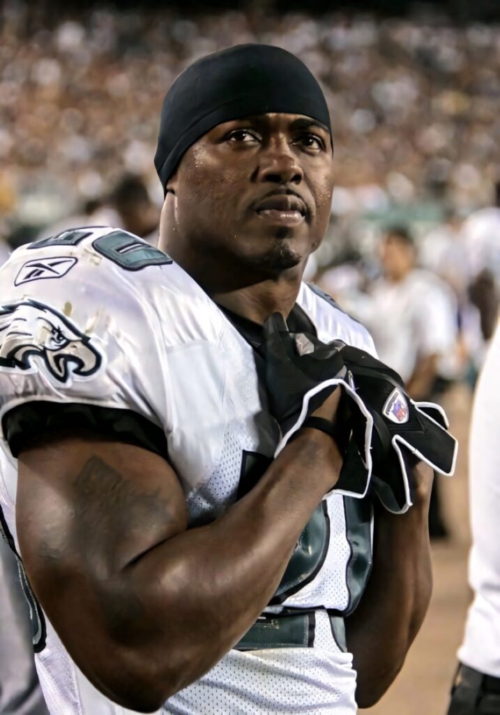 Focused Brian Dawkins Philadelphia Eagles football wallpaper with intense game concentration