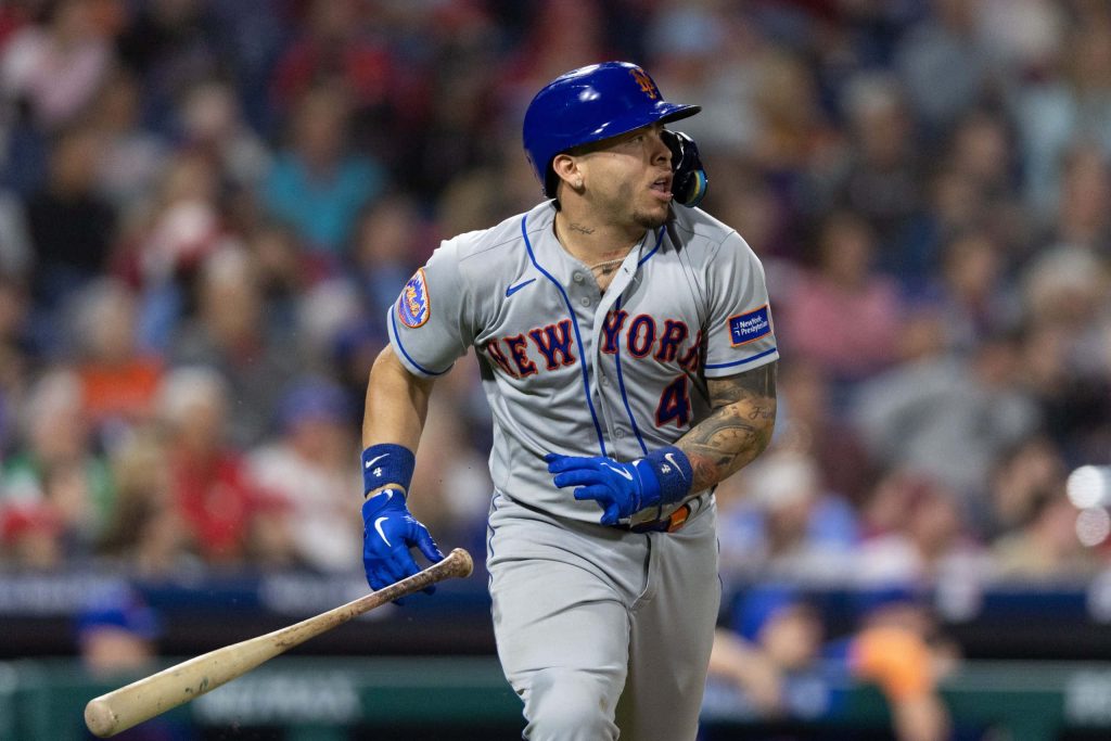 Francisco Alvarez New York Mets catcher in gray uniform action MLB stadium wallpaper background