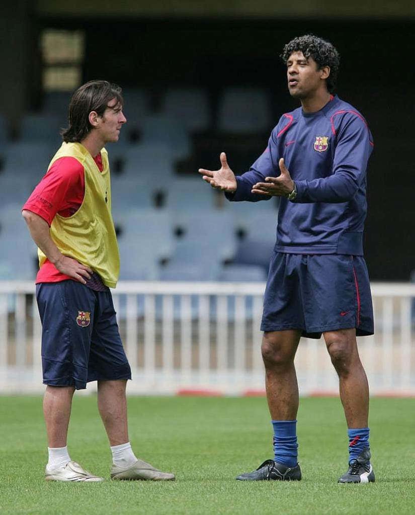 FC Barcelona Frank Rijkaard coaching young Lionel Messi training session football wallpaper