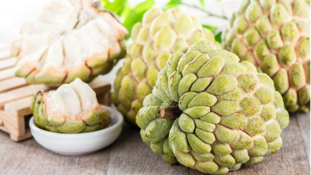 Tropical Sugar Apple Wallpaper: Fresh, Ripe Custard Apples & Texture