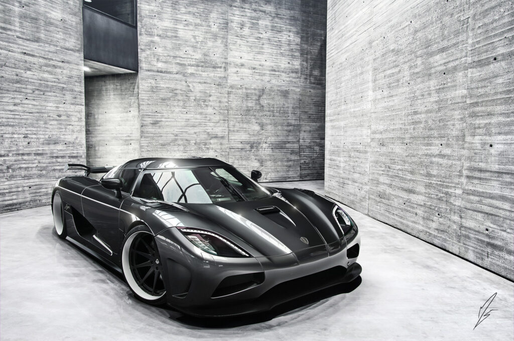 Stunning Koenigsegg Agera Wallpaper: Sleek Supercar Front View