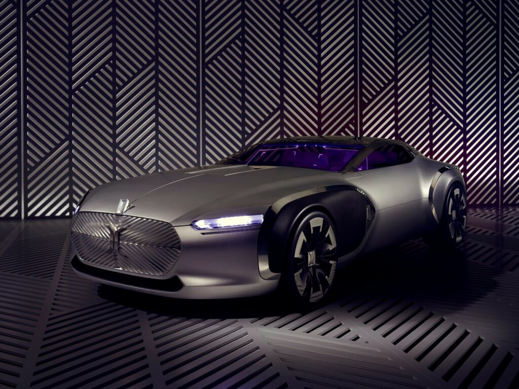Futuristic Renault Concept Car Wallpaper with Geometric Design