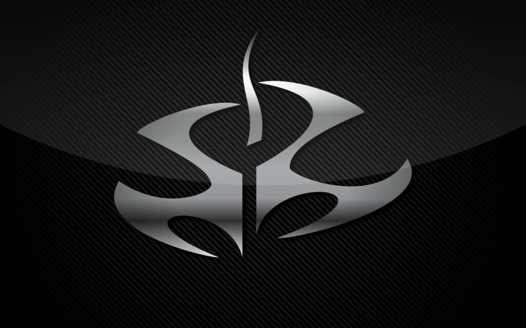 Futuristic Silver Emblem Wallpaper for Hitman 3 Fans
