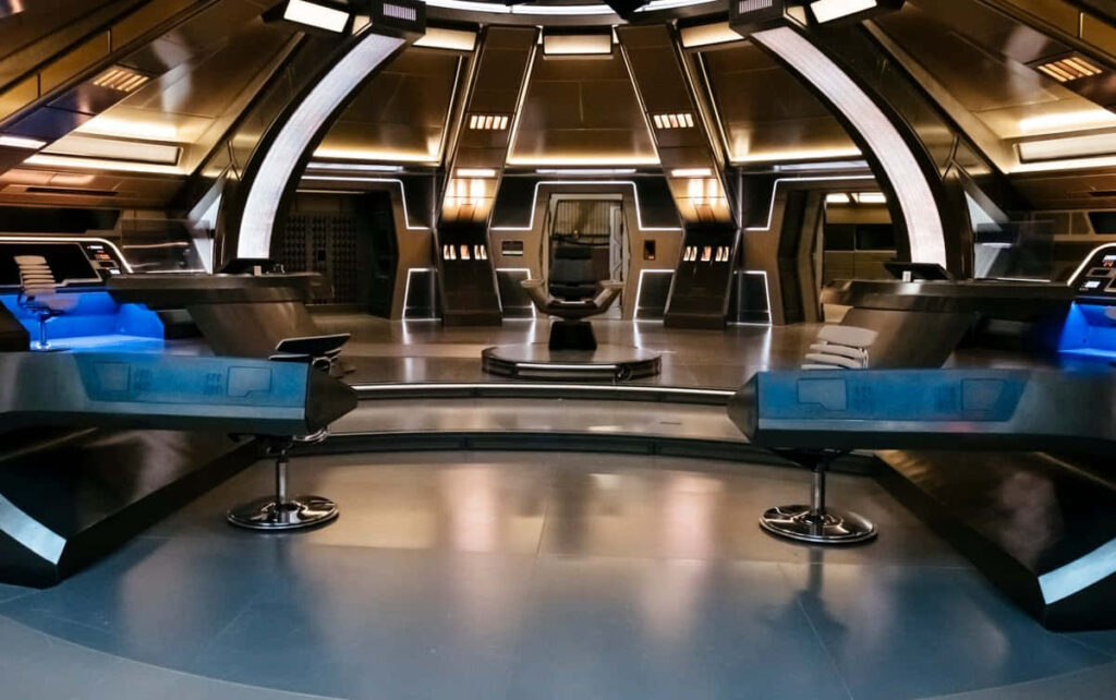 Futuristic Star Trek Enterprise Bridge Wallpaper - Sleek Spaceship Design