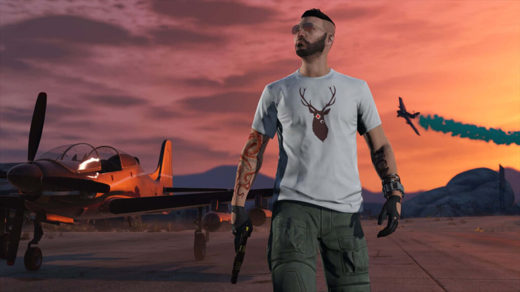 GTA's Iconic Tattooed Protagonist in the Urban Jungle Wallpaper