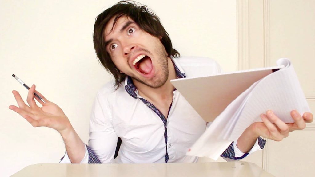 Germán Garmendia HolaSoyGerman funny wide-eyed expression holding pen notebook wallpaper
