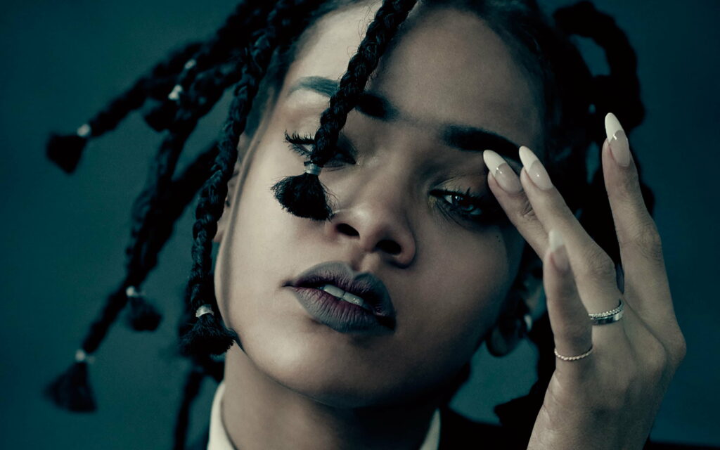Robyn Rihanna Fenty: A Captivating Portrait of the Talented American Singer in Stunning 4K Wallpaper