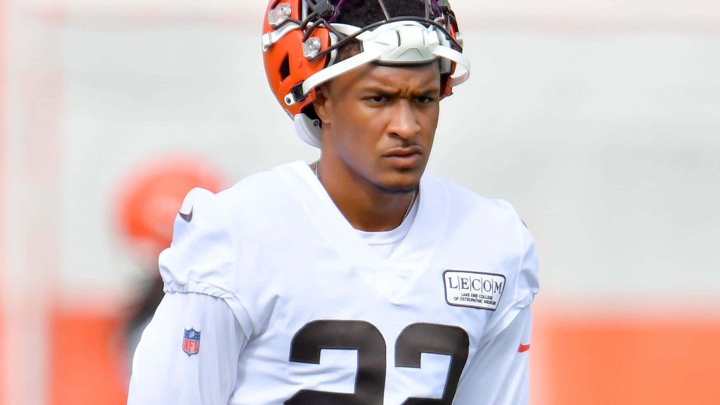 Grant Delpit Cleveland Browns safety intense practice NFL action wallpaper background