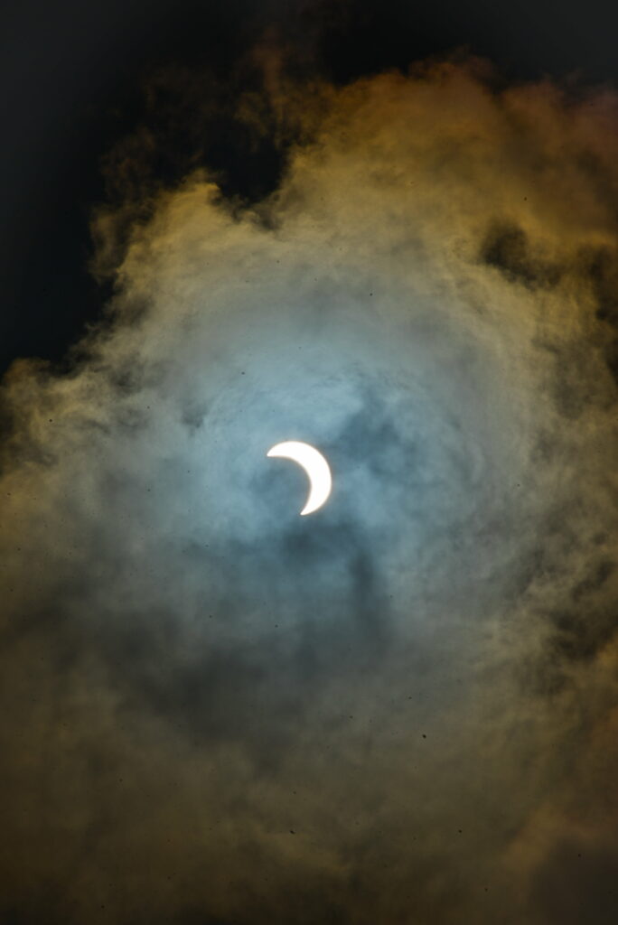 Captivating Night Sky HD Wallpaper with Moon & Ethereal Clouds