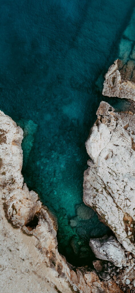 Exquisite HD Wallpaper featuring MIUI 12 on Redmi - A Captivating Xiaomi Experience