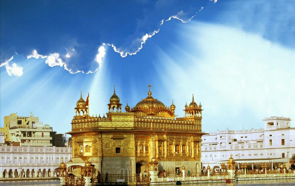 Stunning Golden Temple HD Wallpaper: Illuminated by Sunrays