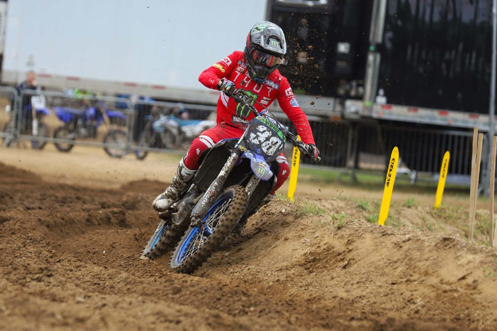 Haiden Deegan Yamaha motocross pro 38 racing dirt corner high-speed action wallpaper background