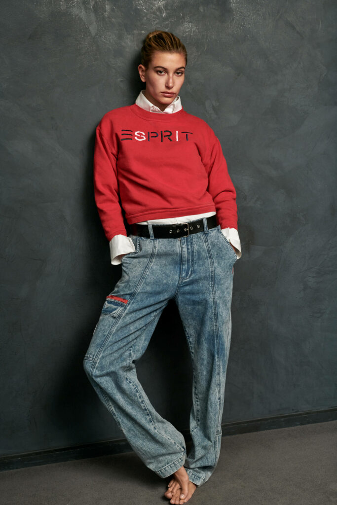 Hailey Bieber in 2019: Stylish Red ESPRIT Sweatshirt Wallpaper
